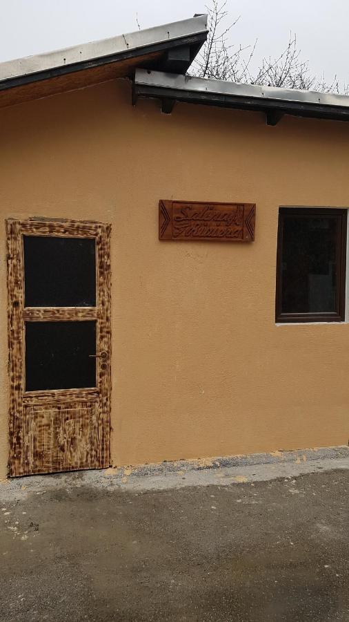 Bed and Breakfast Riviera Valceana Râmnicu Vâlcea Exterior foto